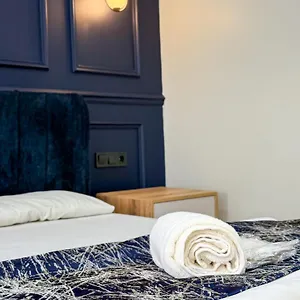 The Reina Hotel